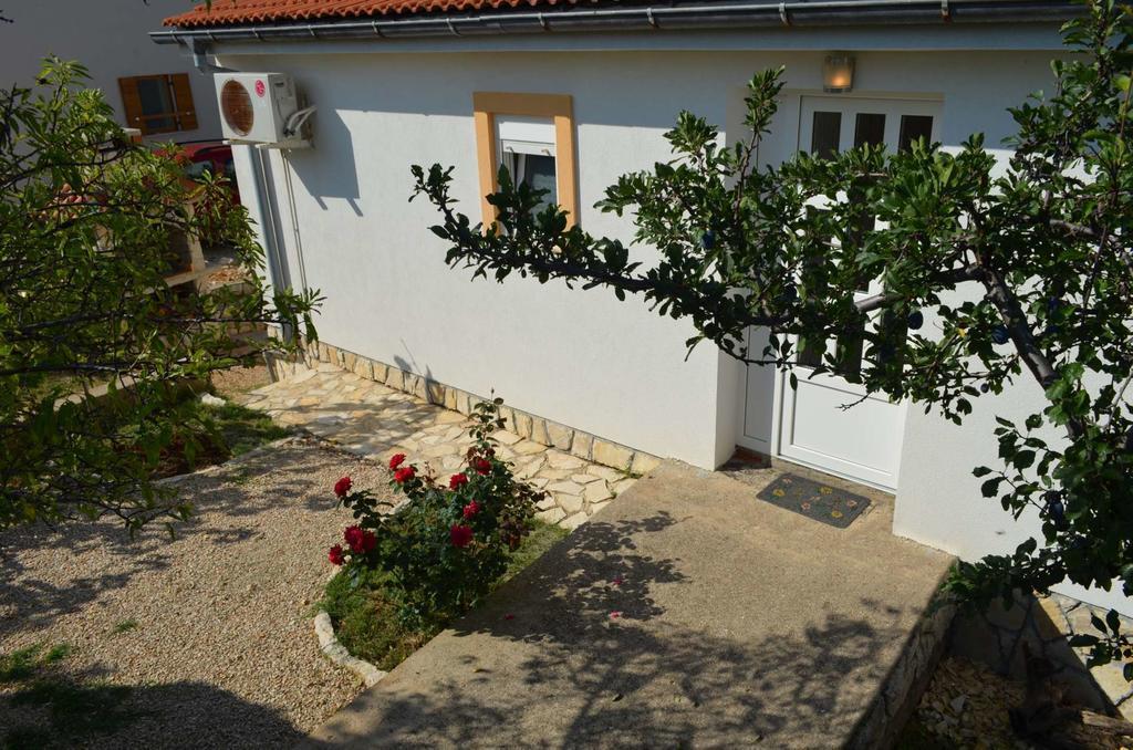 Apartments Krusvina Лун Екстер'єр фото