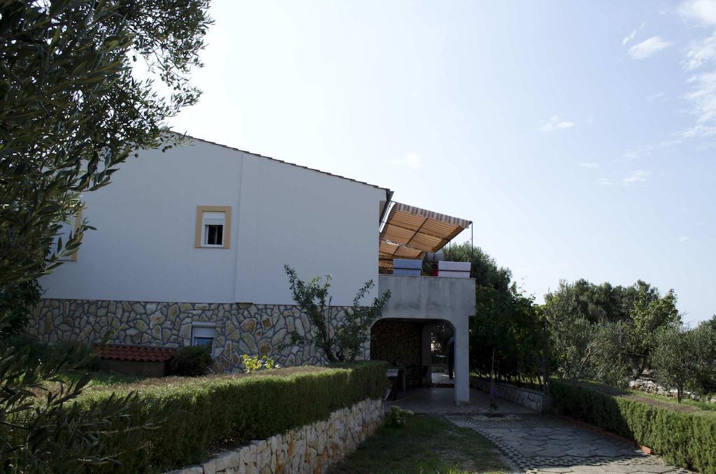 Apartments Krusvina Лун Екстер'єр фото