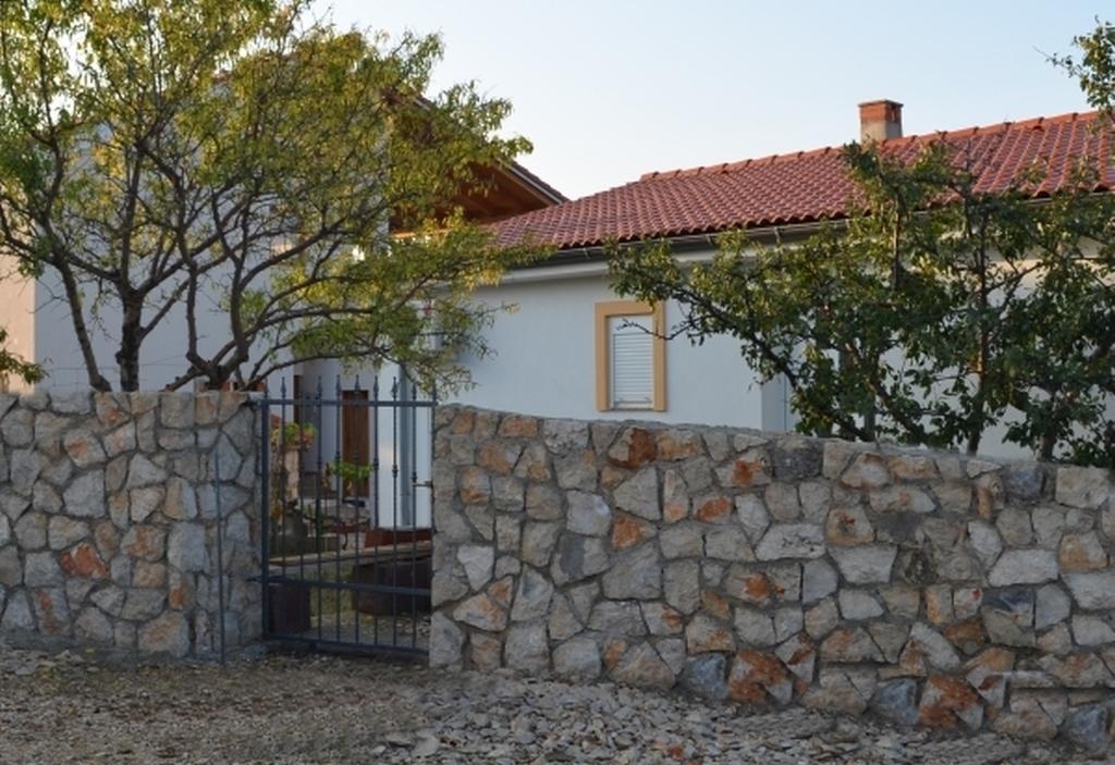 Apartments Krusvina Лун Екстер'єр фото