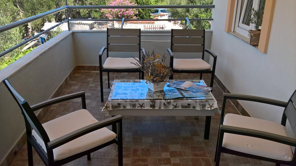 Apartments Krusvina Лун Екстер'єр фото